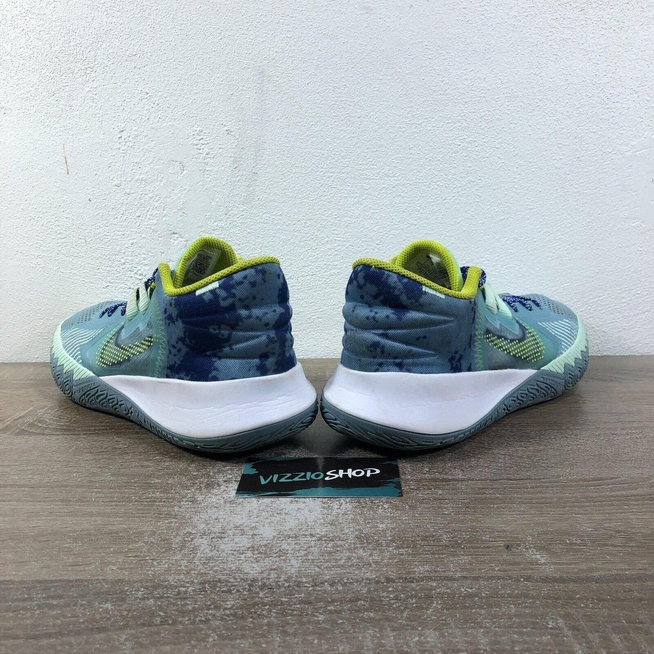 Kyrie cheap flytrap womens