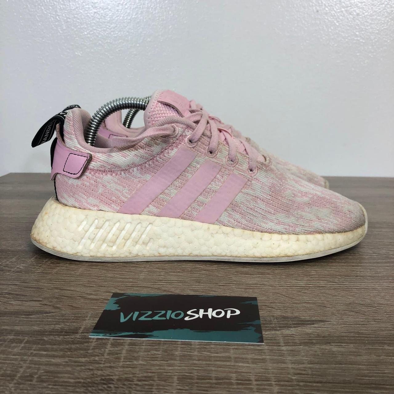 Nmd r2 hotsell adidas womens