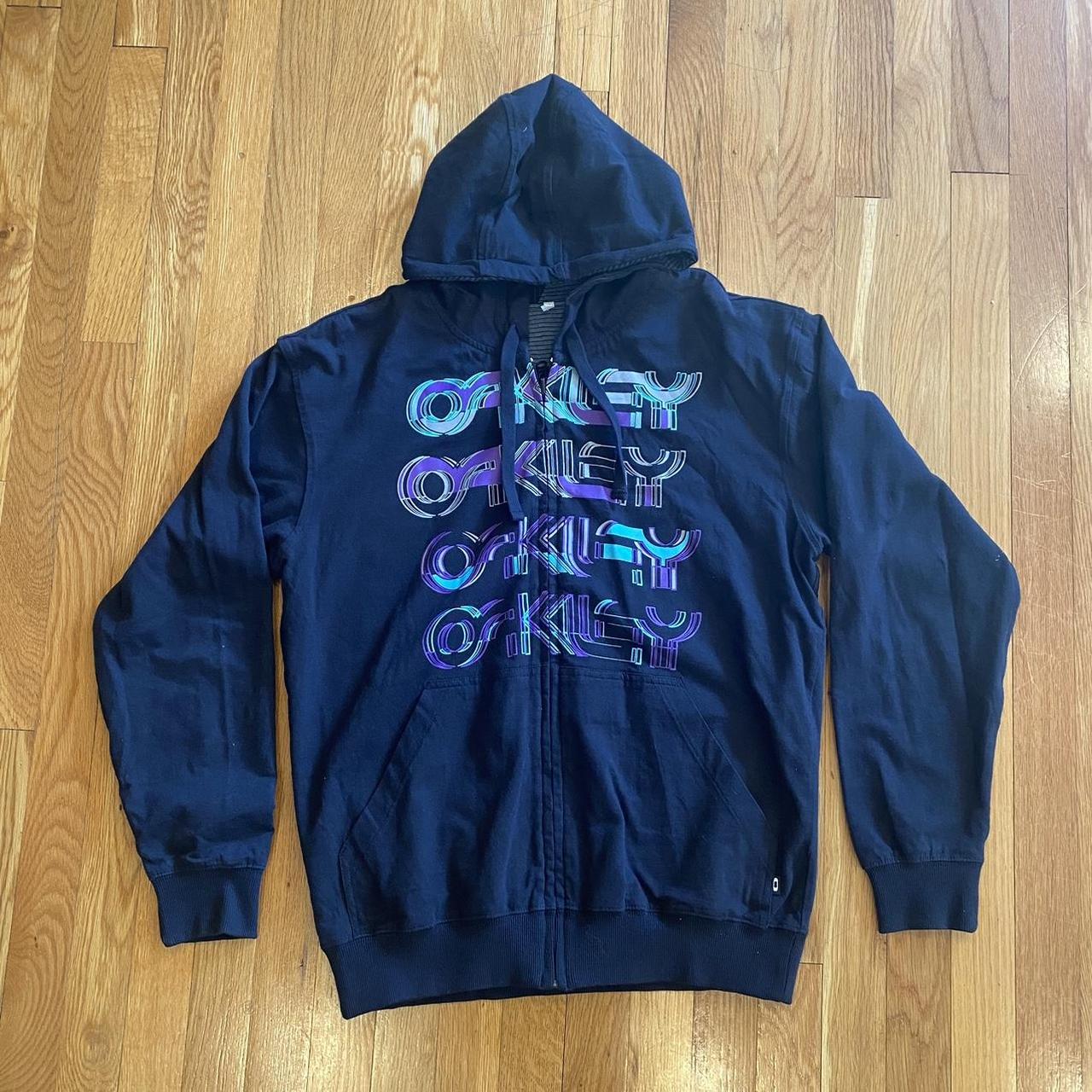 2000s Oakley Zip Up hoodie men's small Very good... - Depop