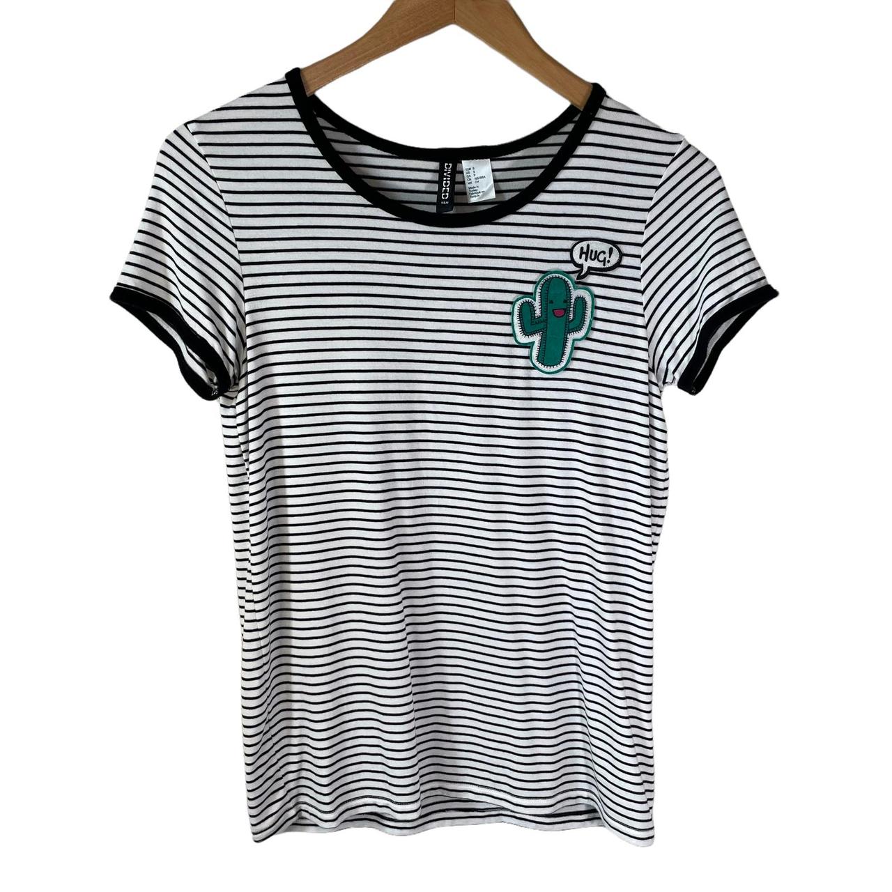 afgewerkt Ontwarren Ademen H&M Women's Black and Green T-shirt | Depop
