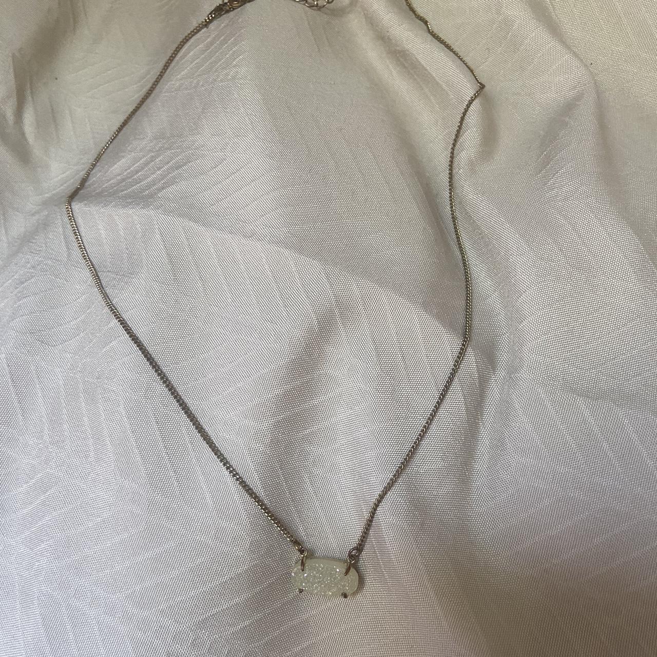 🦋Kendra Scott Dupe Necklace🦋 • looks just like a... - Depop