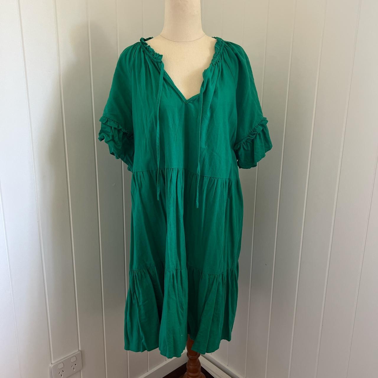 Green linen mini dress Size 14 - Depop