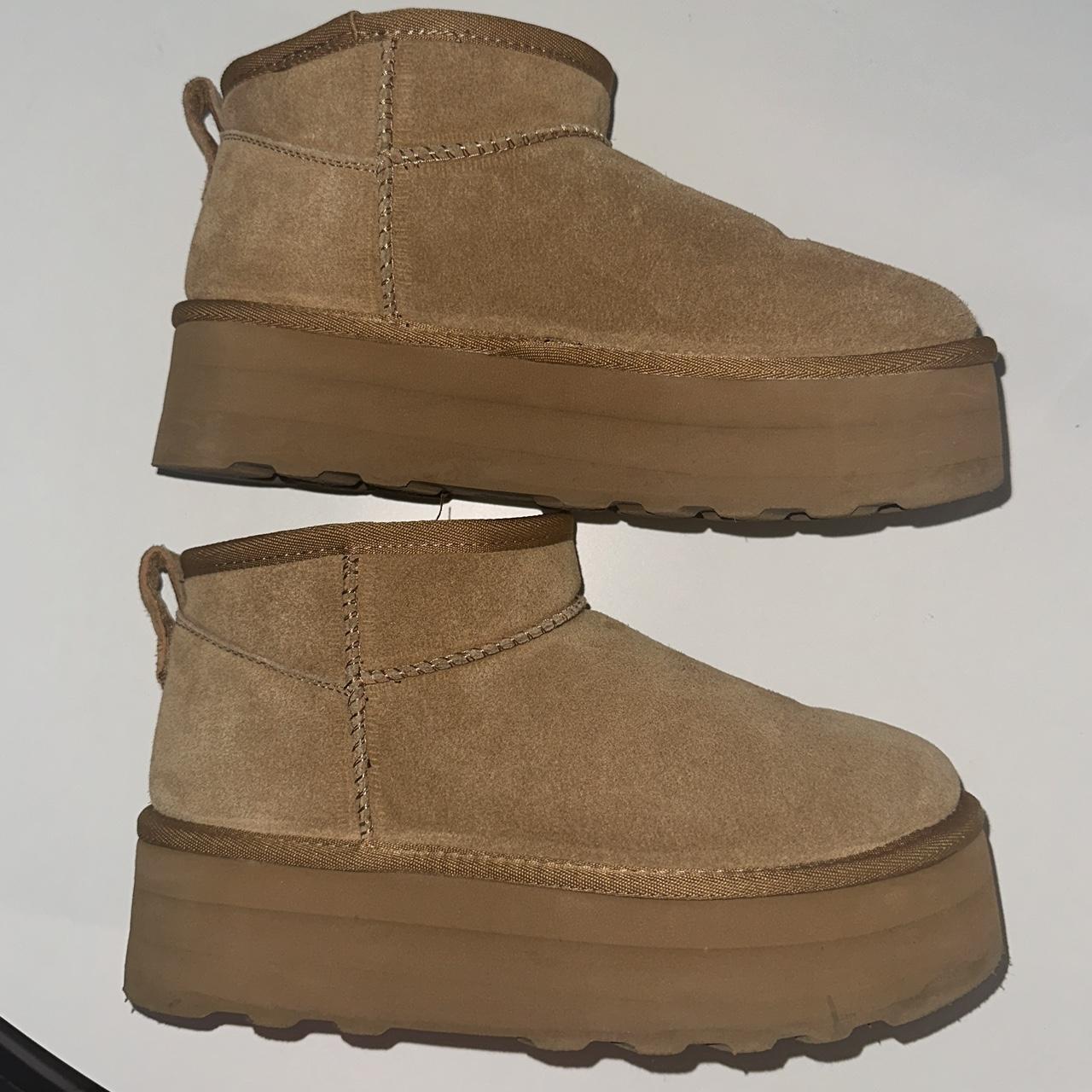 Cushionaire ultra mini platform Ugg boots size 7.5... Depop