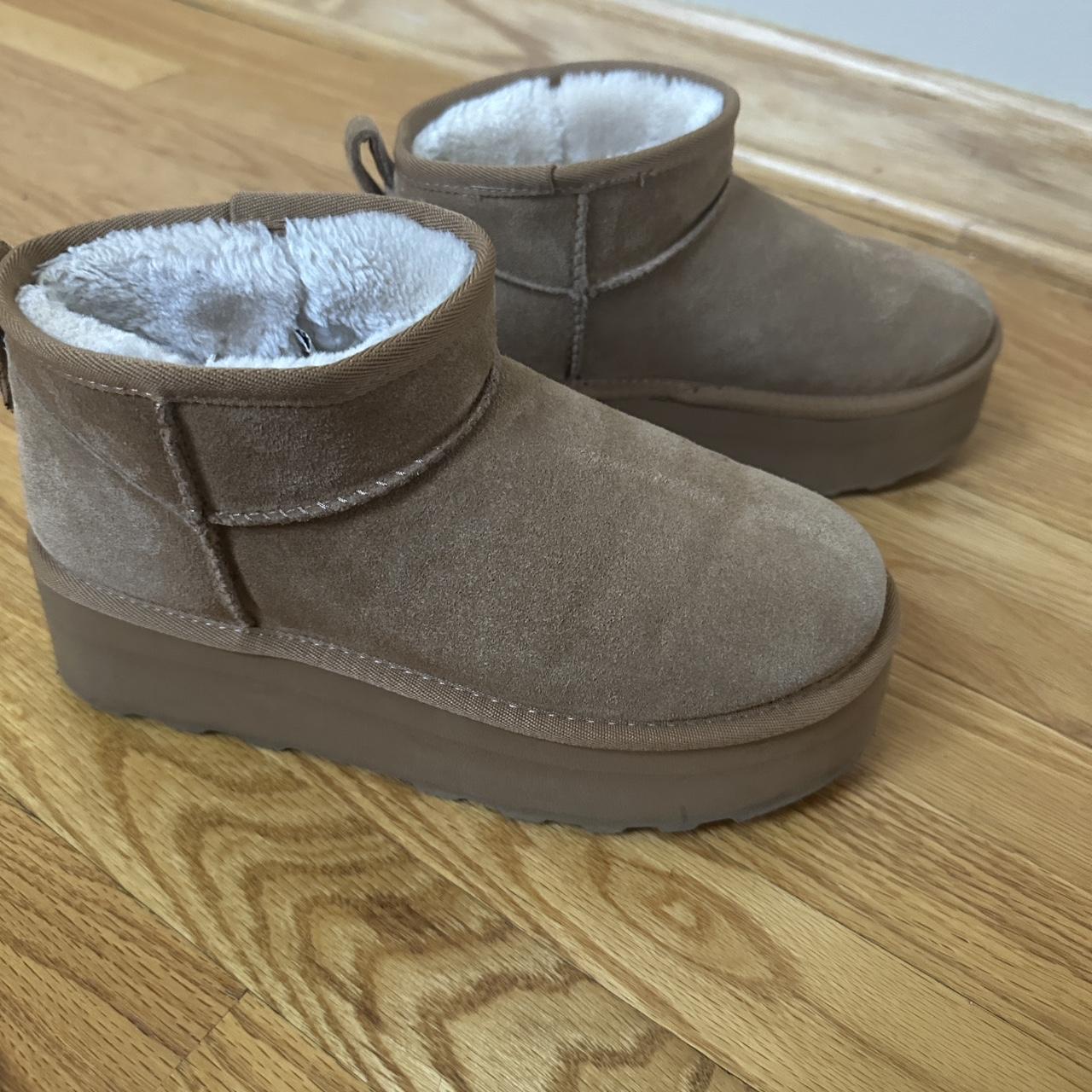 Cushionaire ultra mini platform Ugg boots size 7.5... Depop