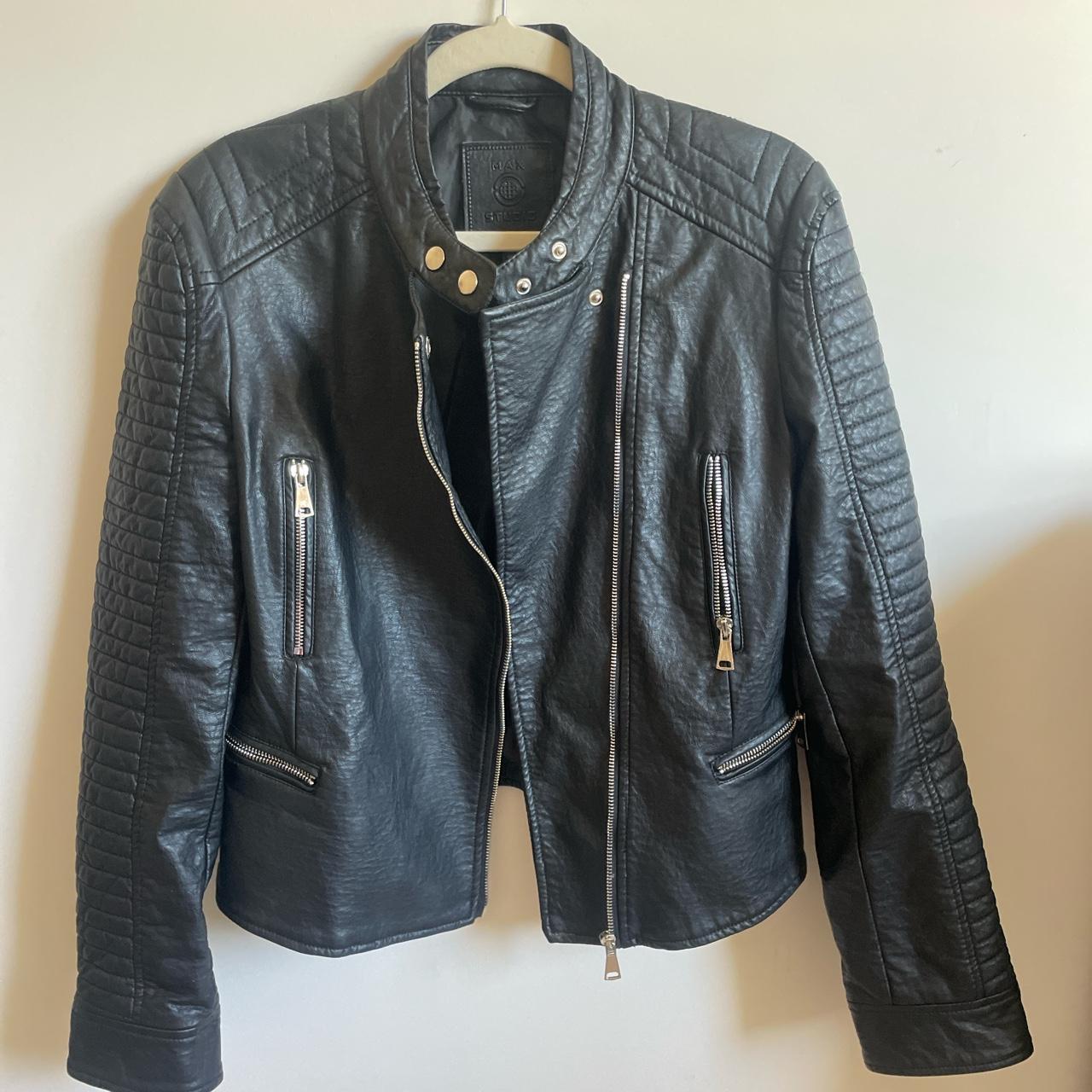 Max Studio Women's Black Jacket | Depop