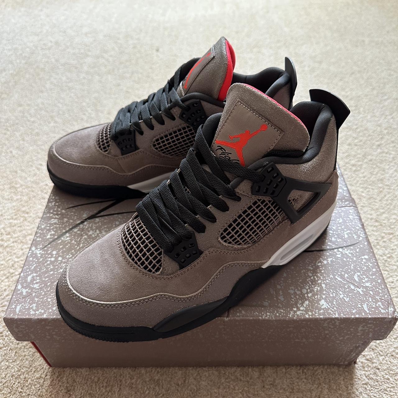jordan4 taupe