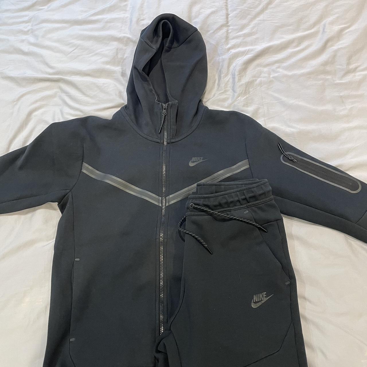 full black nike tech tracksuit