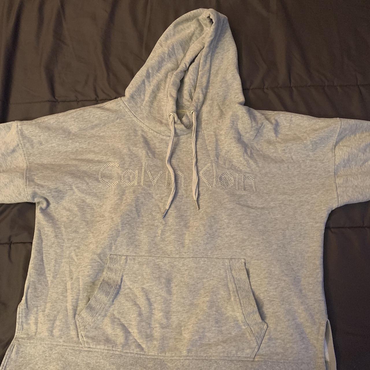 XL Calvin Klein women’s hoodie gives off a cropped... - Depop