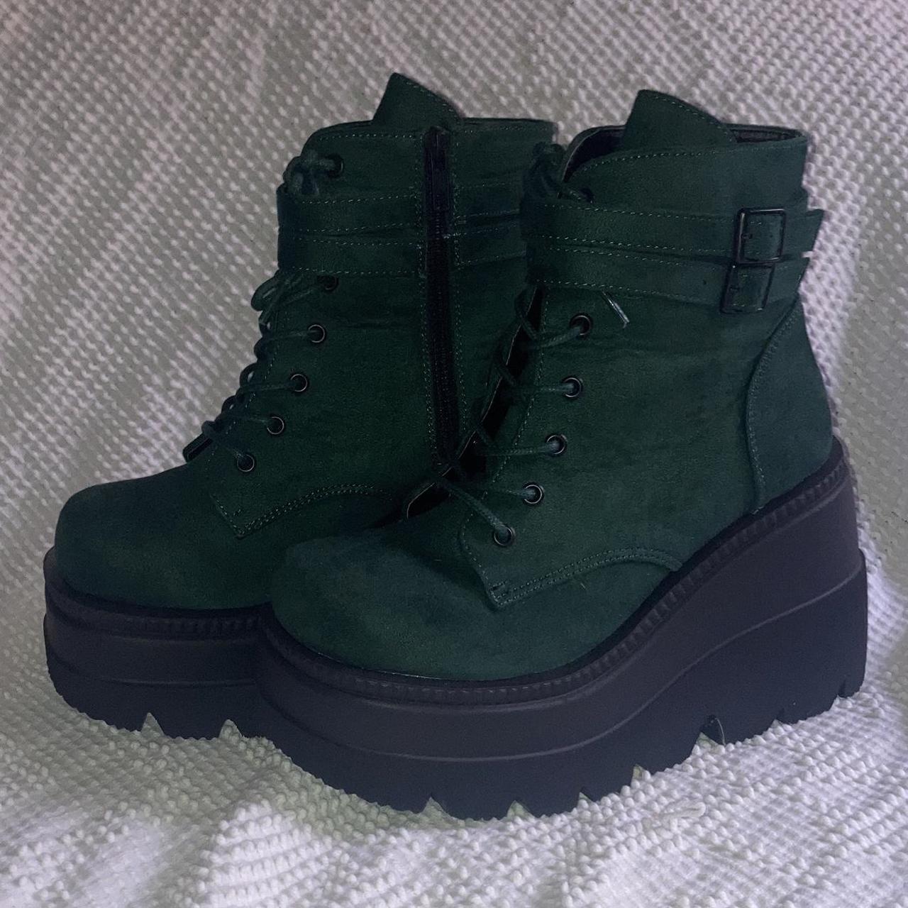 demonia shaker 52 emerald green platform faux suede Depop