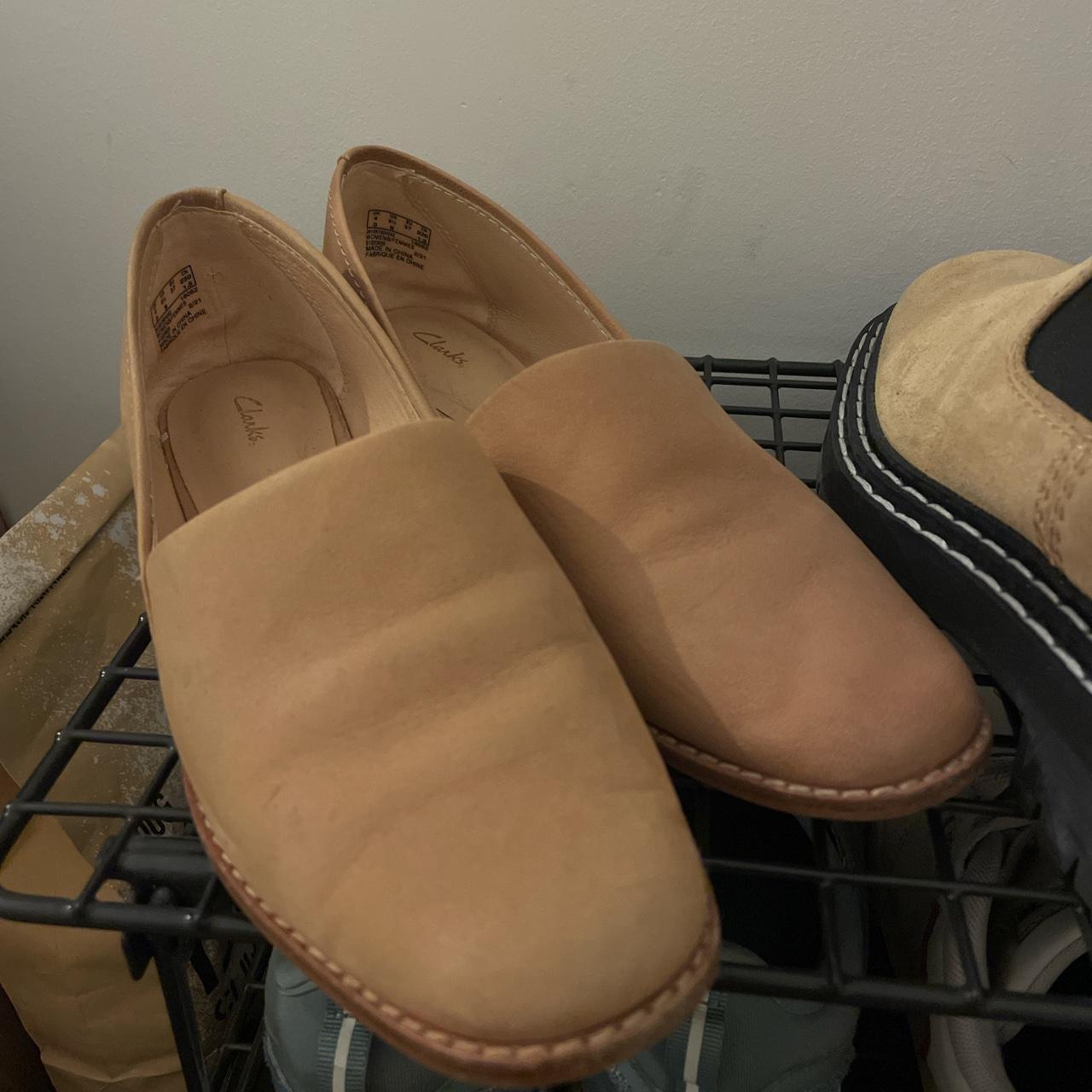 Clarks Women's Cream Loafers Depop