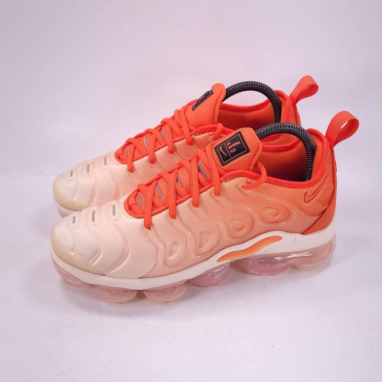 Air vapormax plus outlet women's white and orange