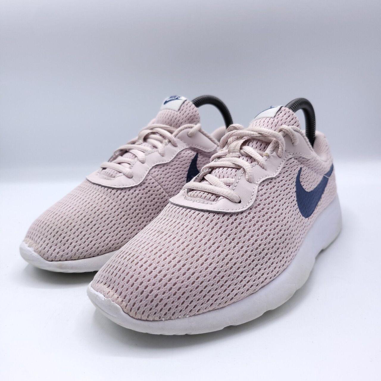 Nike Tanjun 6 Athletic Shoe Youth Girls Size 6. Depop