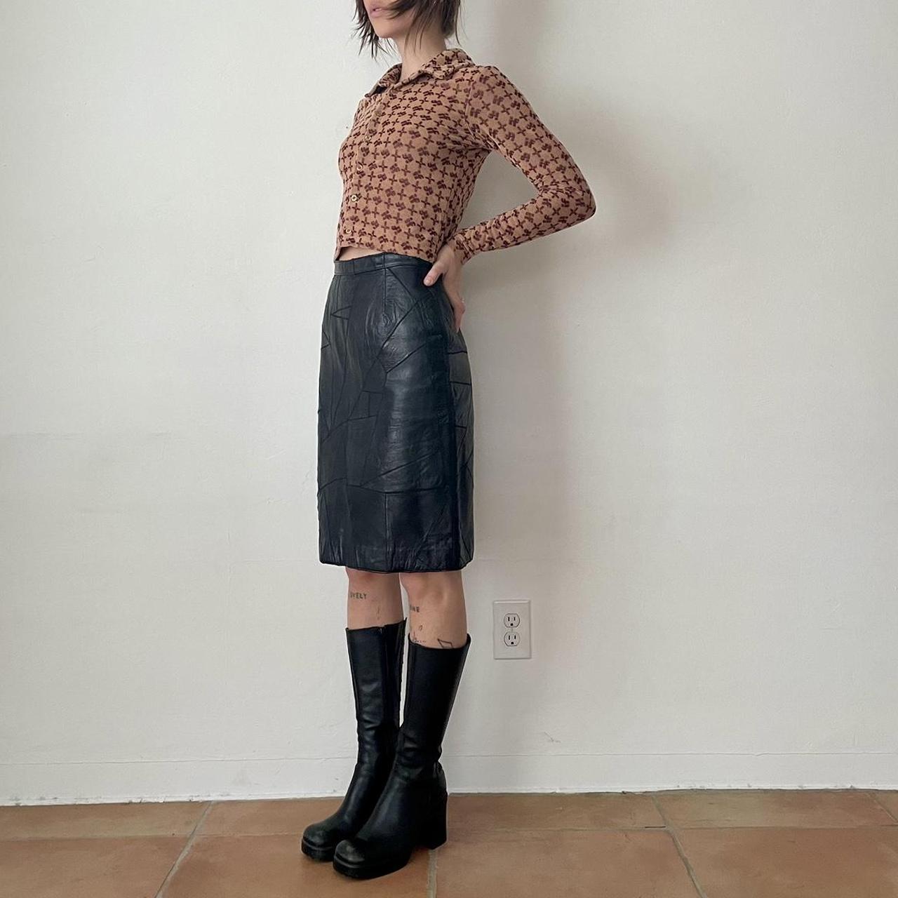 Black work shop skirt 80s