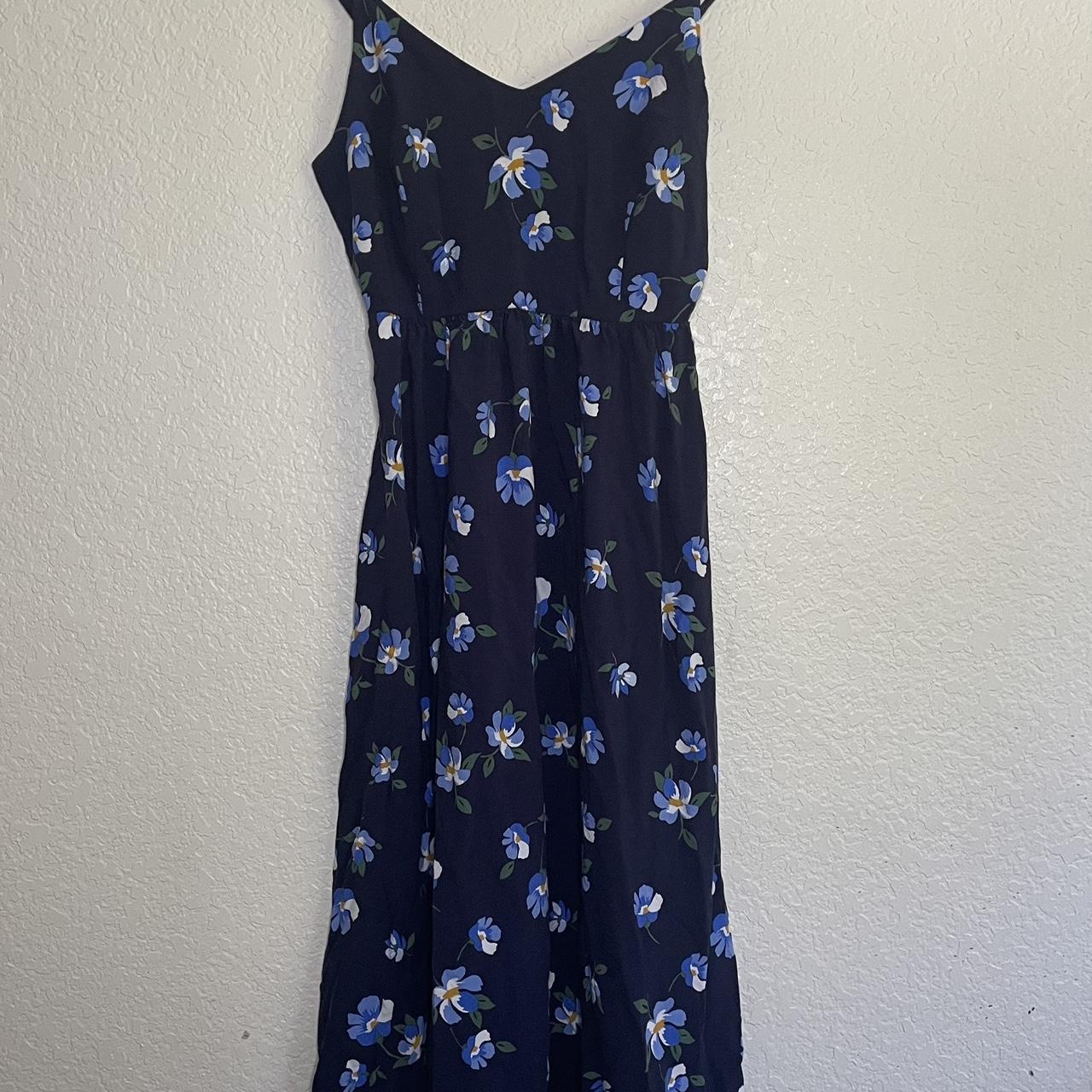 Old Navy Women's Dress - Navy/Blue - XS – Old Navy Pansy Blue Dress A cute …