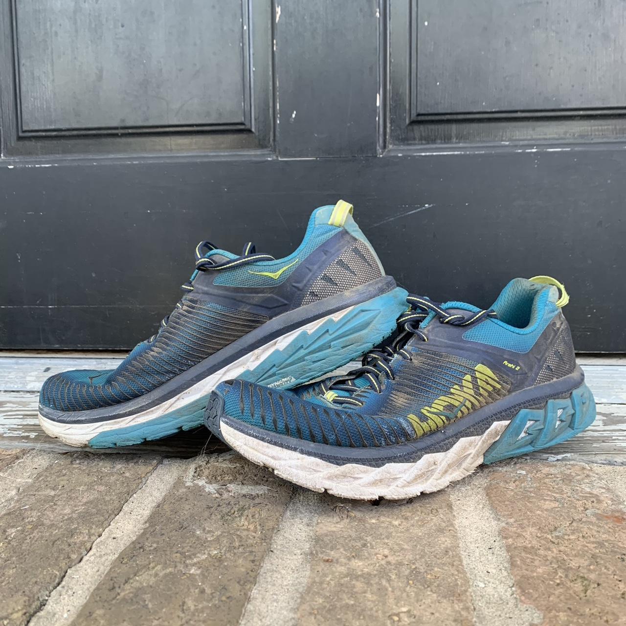 OG Hoka Arahi! Men’s Size 10.5 Worn but still plenty... - Depop