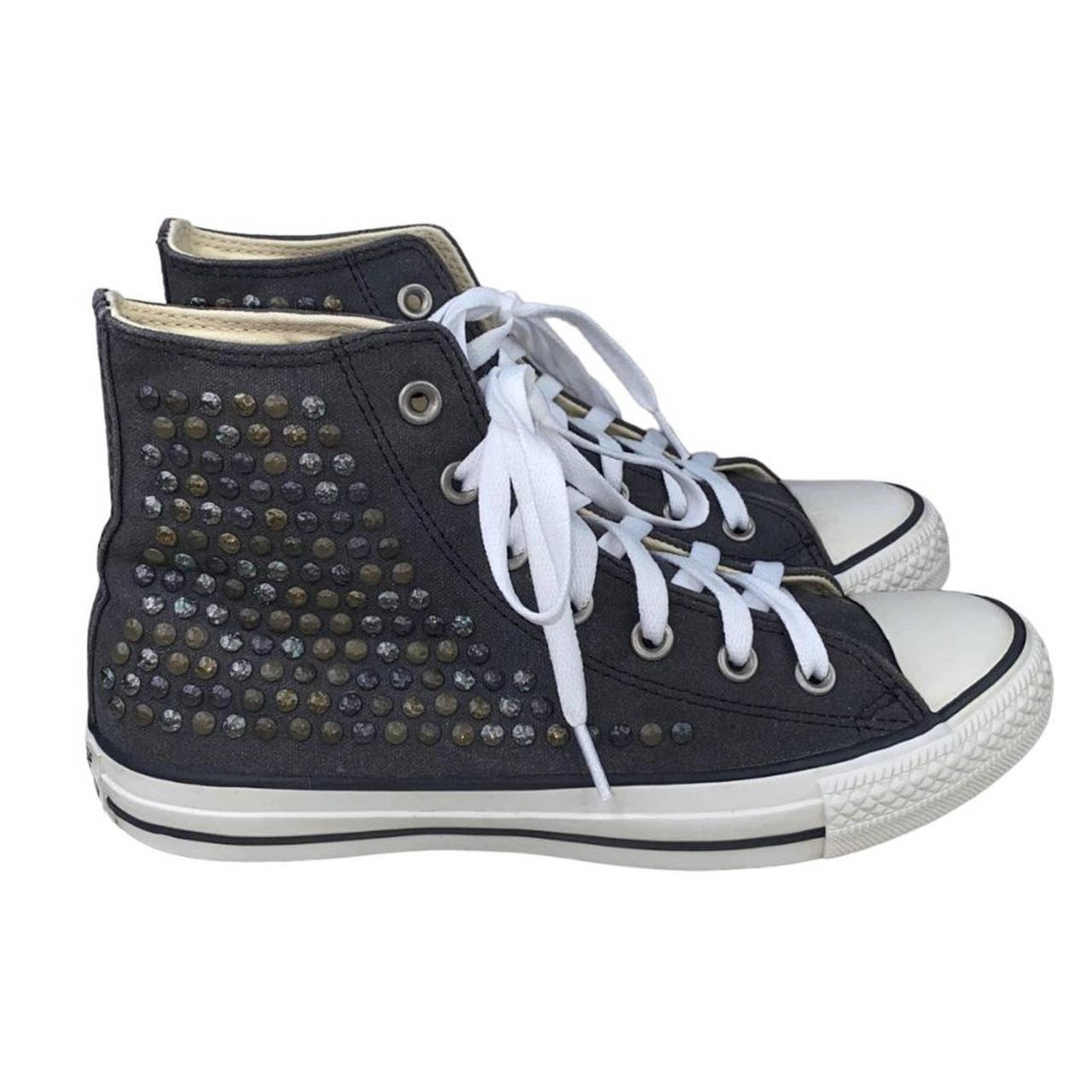 White leather on sale studded converse