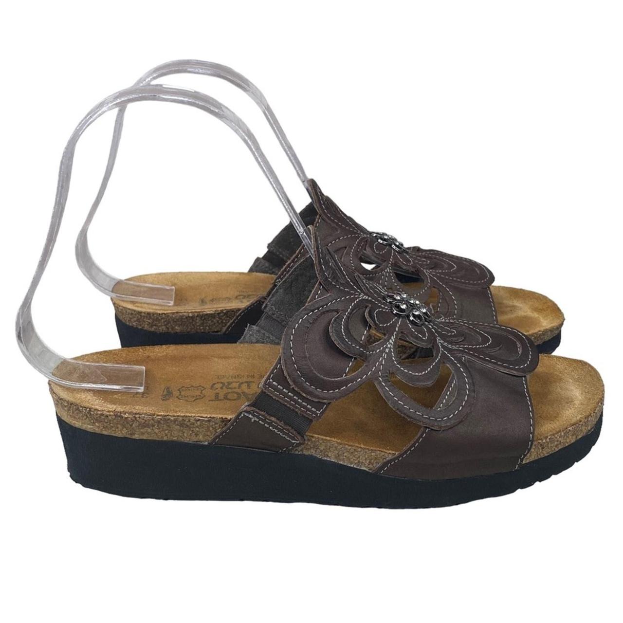 Naot hot sale sandy sandals