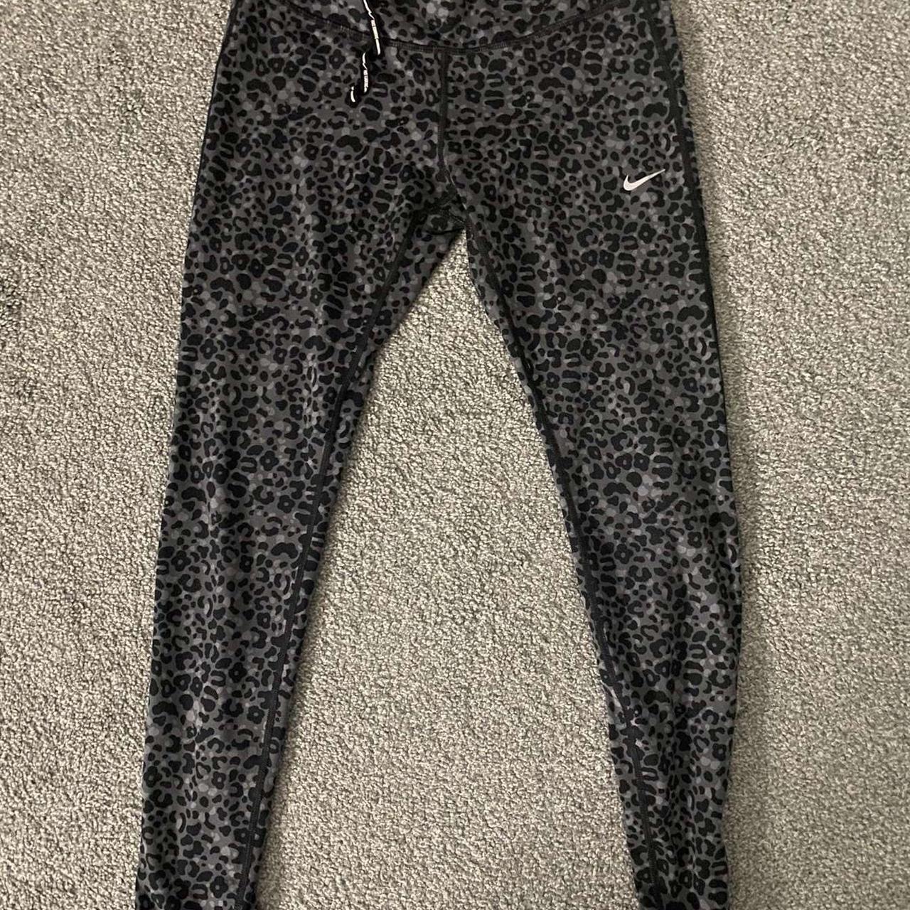 Nike black and grey leopard print leggings super