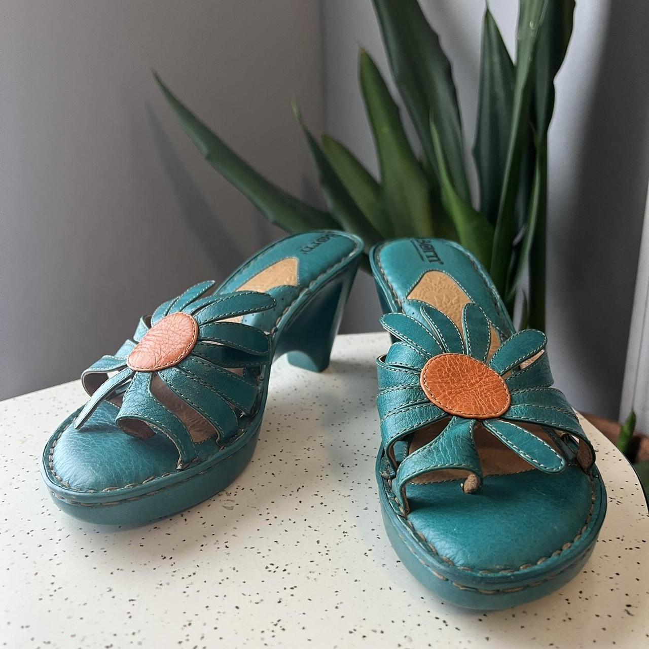 🌻 VINTAGE Born Leather Flower Sandals 🌻 Size 9, - Depop