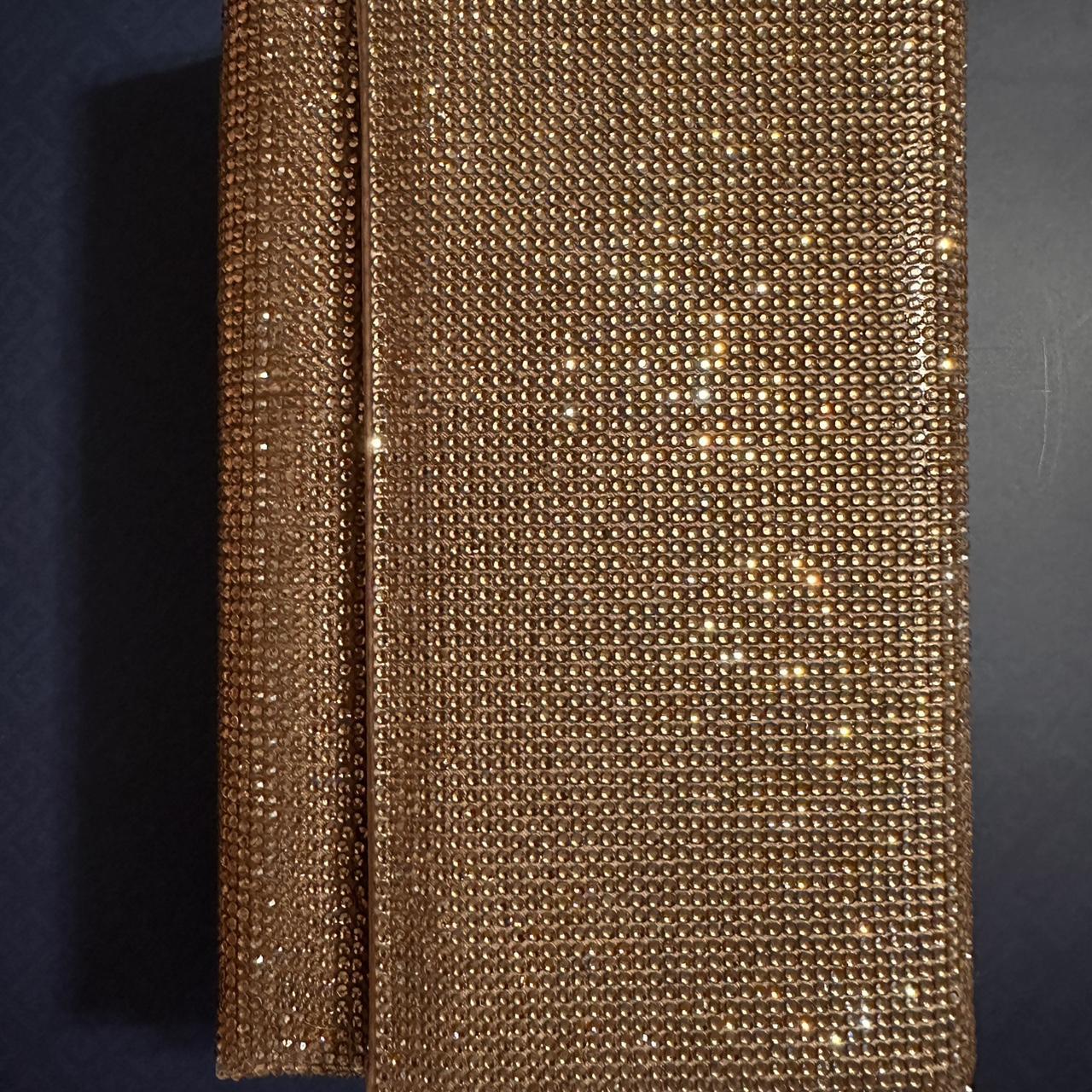 item listed by lnahir