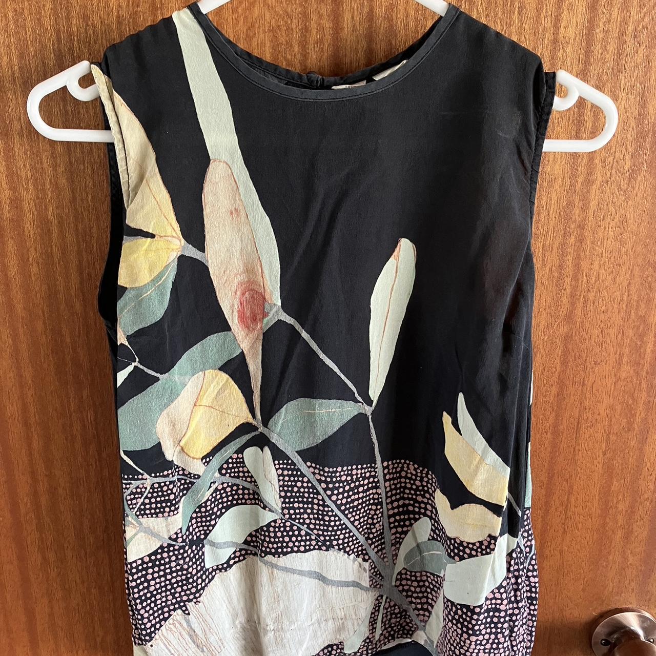 Dana Kinter x Gorman 100% silk top. Size 8 - Depop