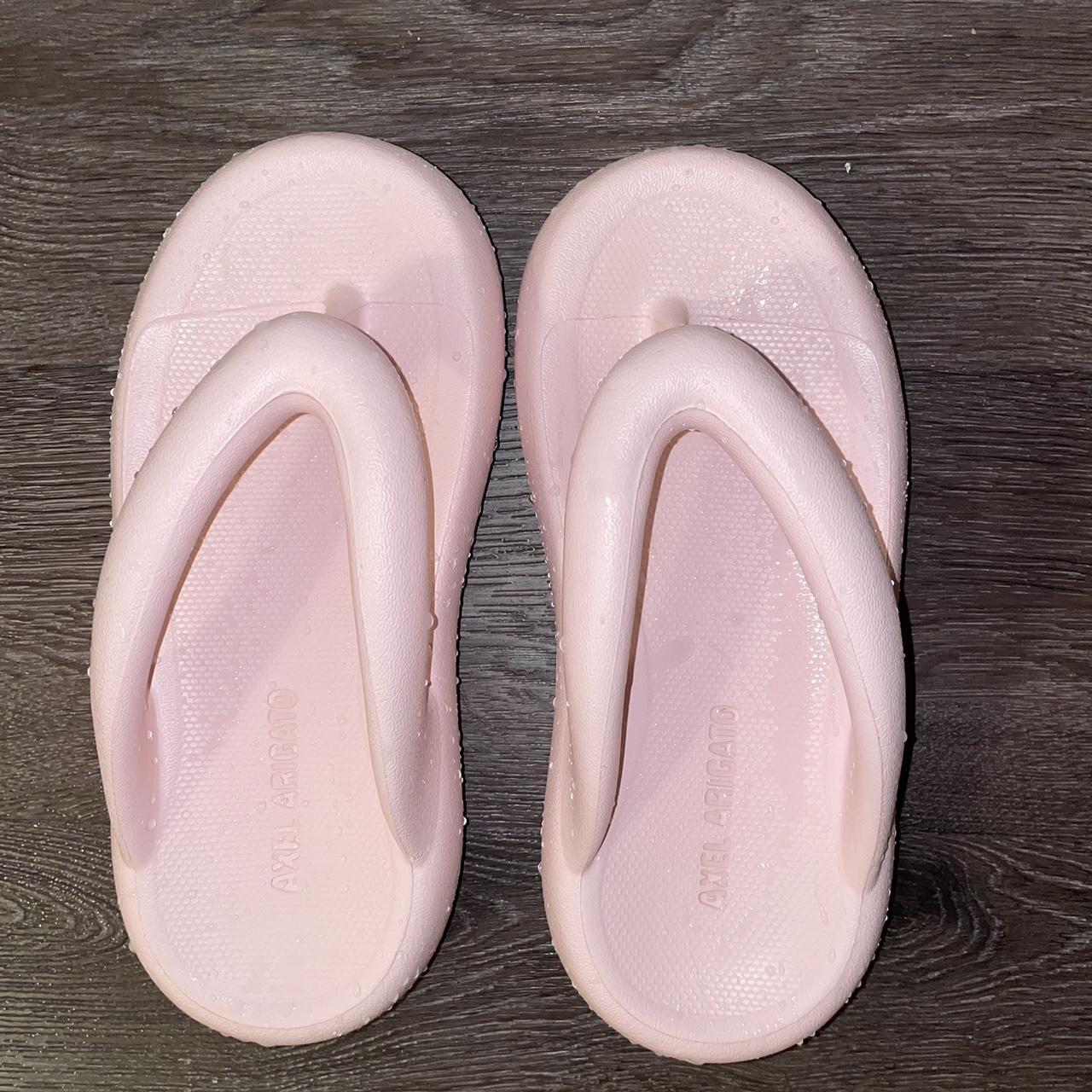 Axel Arigato flip flops - Depop