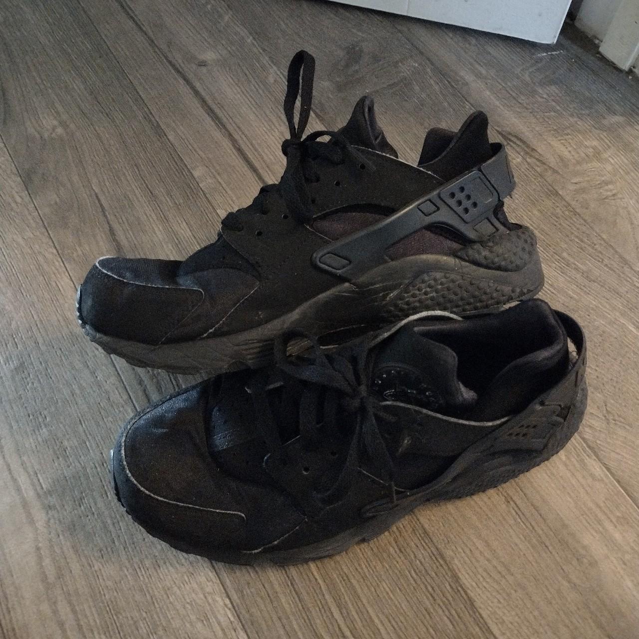 Nike huarache all on sale black size 9