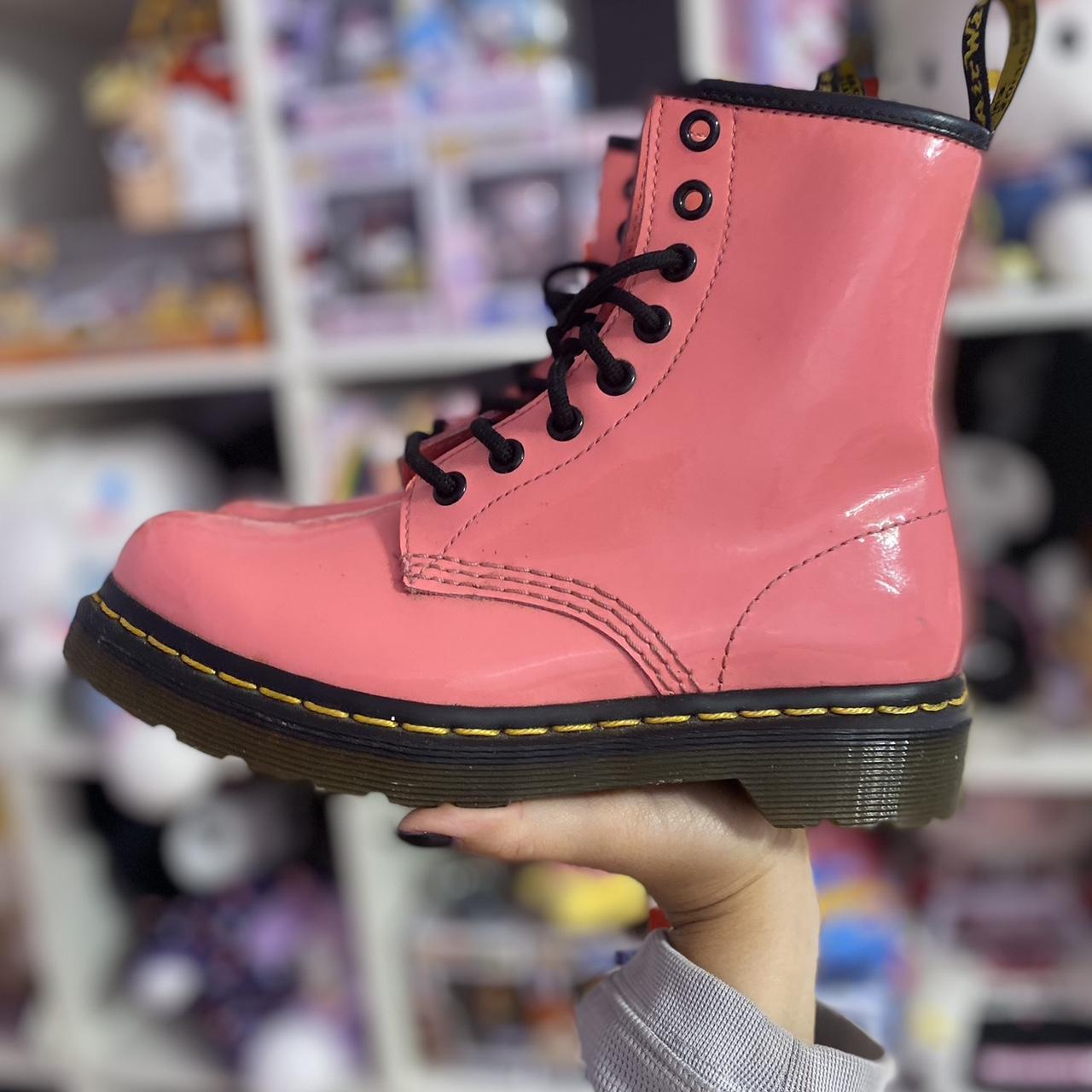 Bubblegum pink doc martens online