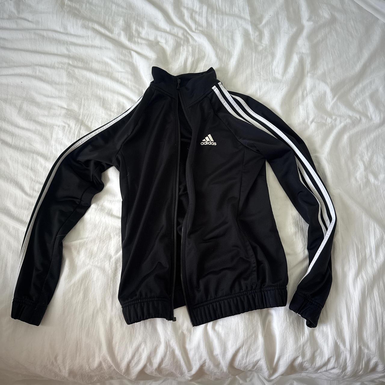 item listed by macnadiacheese