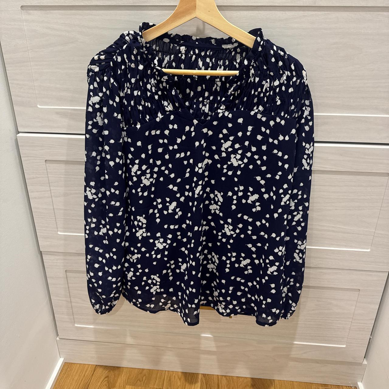 item listed by macnadiacheese