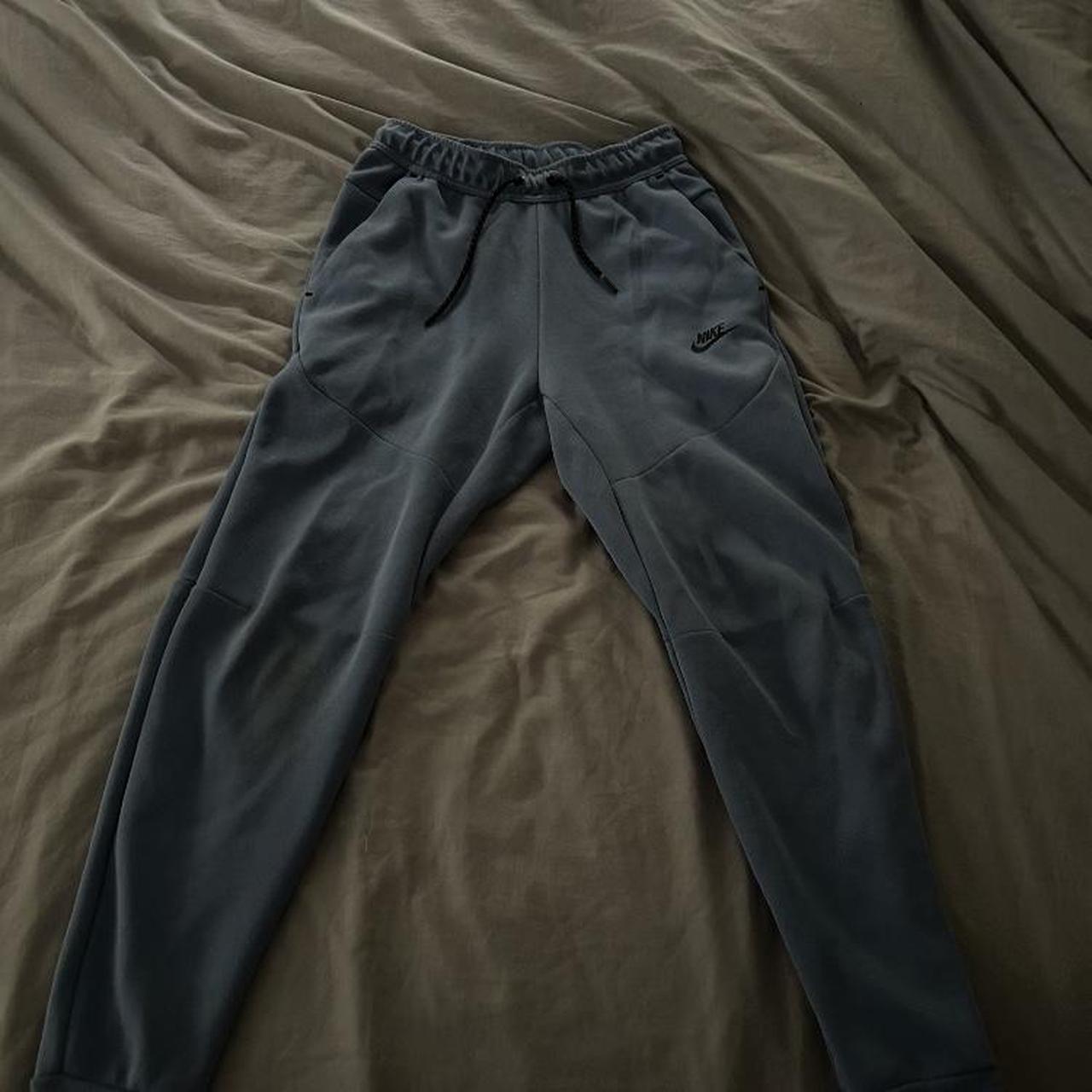 mens blue nike tracksuit