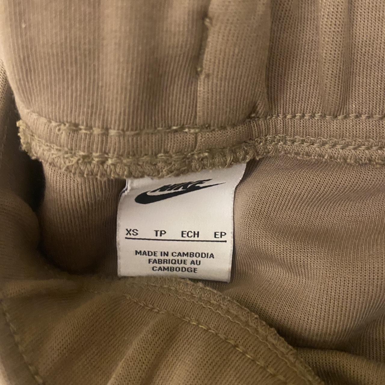 Nike Men's Brown and Cream Joggerstracksuits Depop
