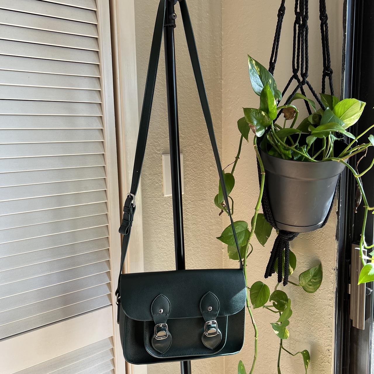 Forever 21 Women's Green Bag Depop