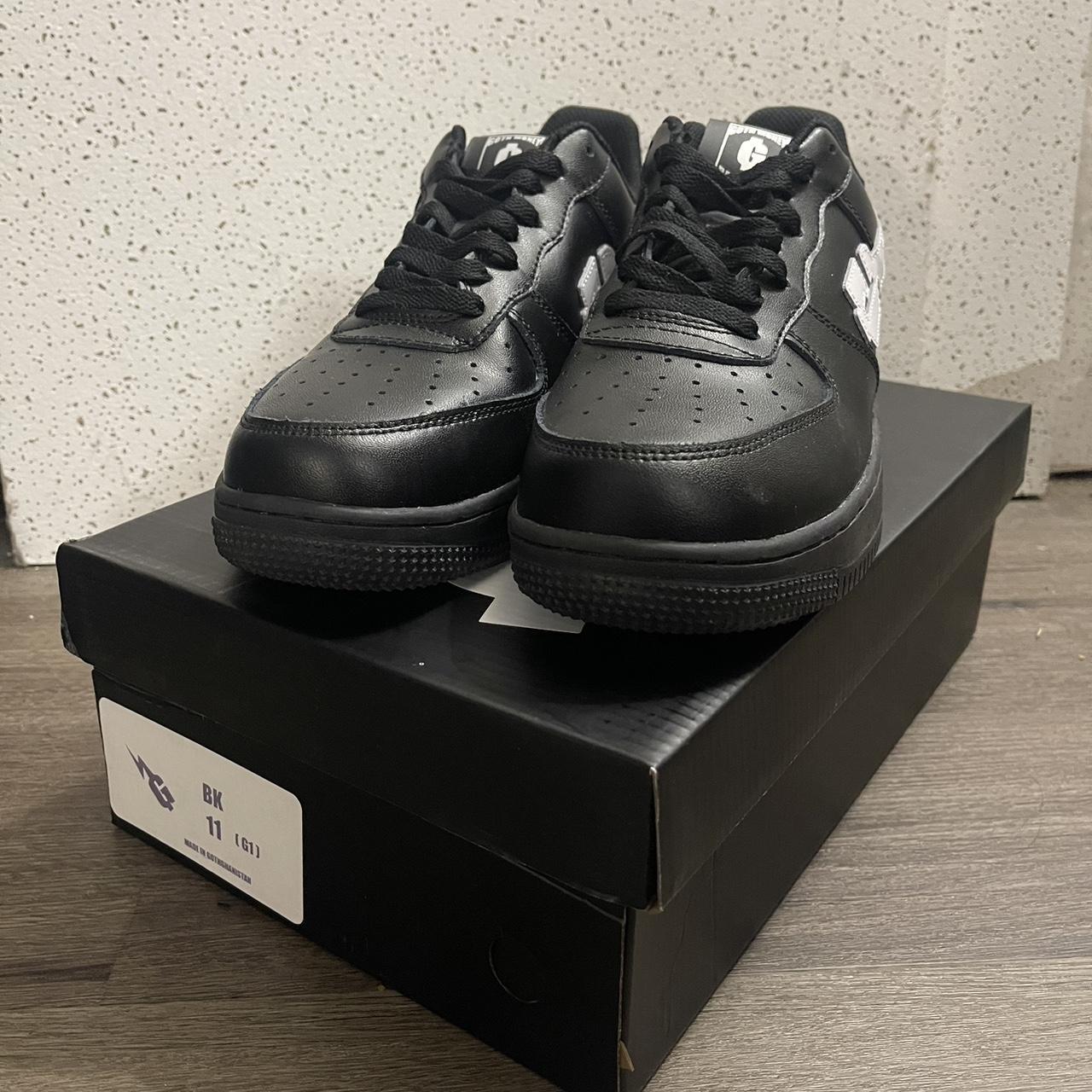 black forces size 11