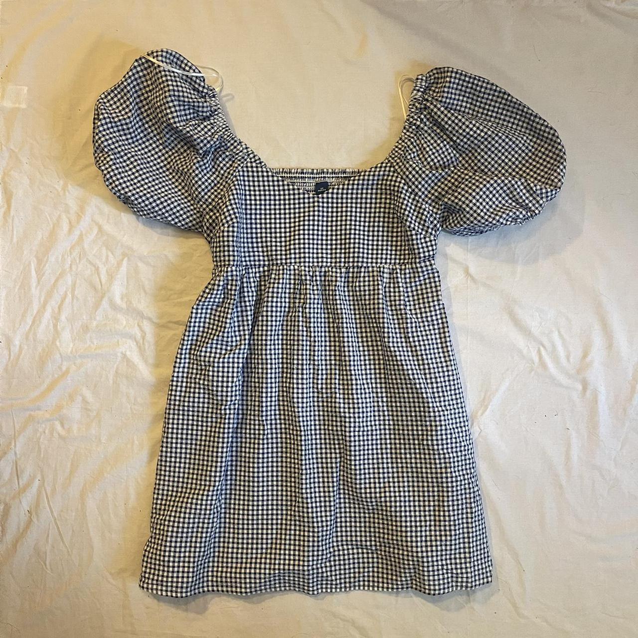 adorable blue gingham dress, never worn great... - Depop