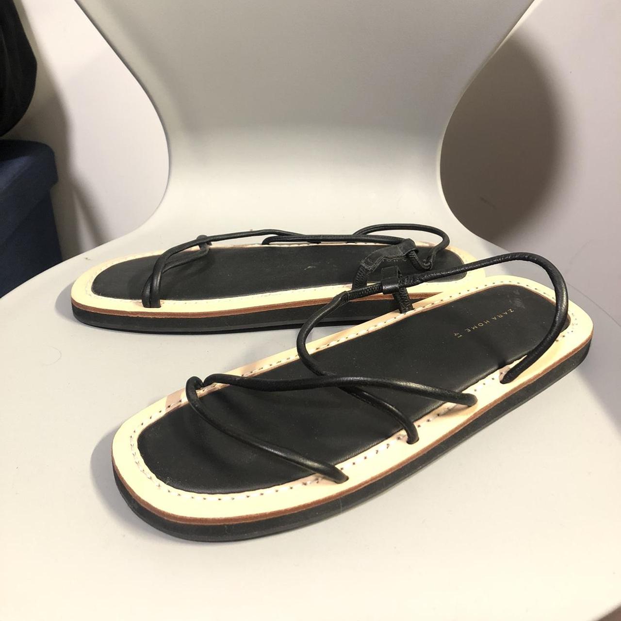 { ZARA HOME BLACK LEATHER FLIP FLOPS } 🔎 9.5/10... Depop