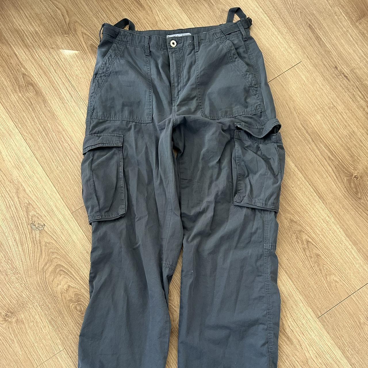 Bershka straight leg cargo trousers. Never been worn... - Depop