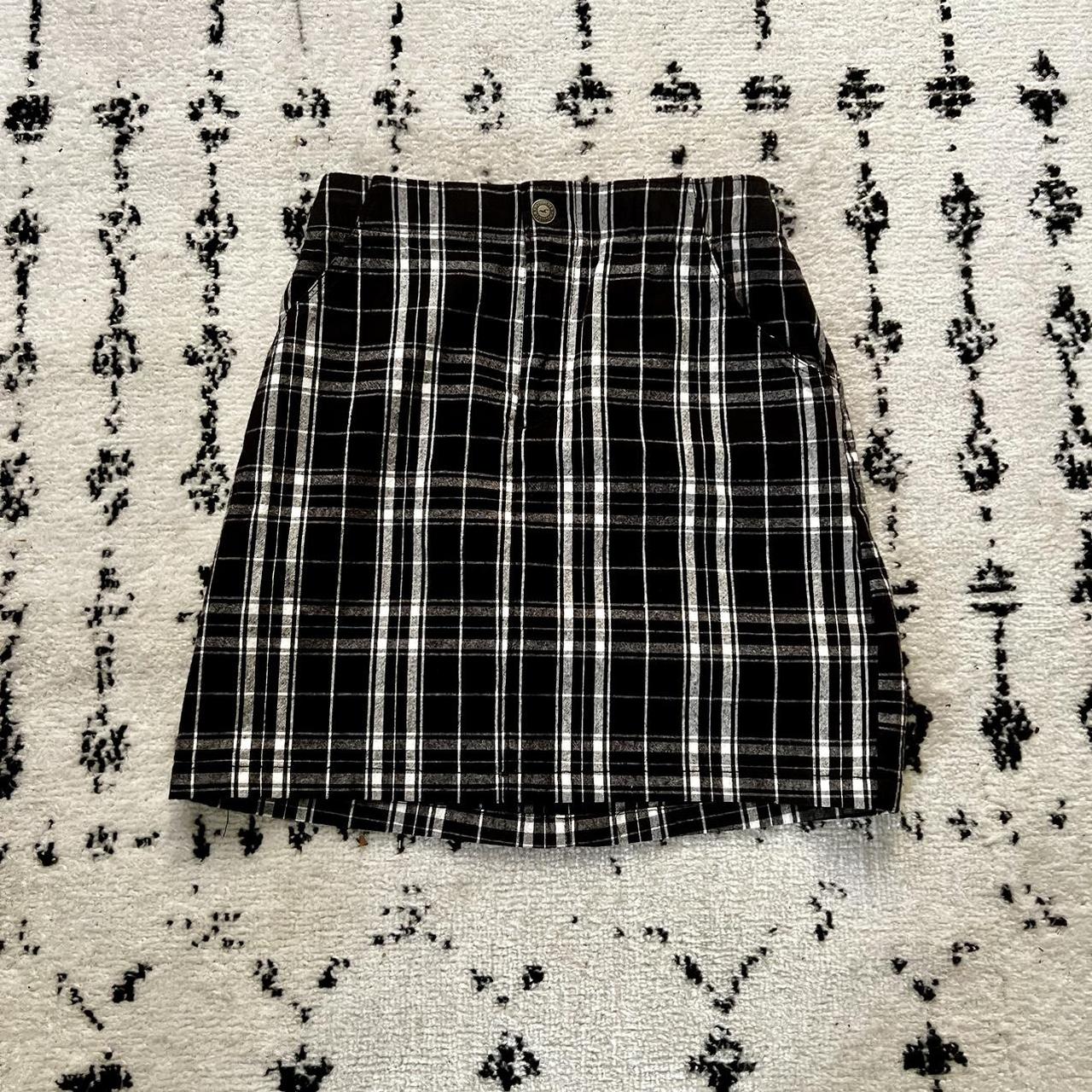 Hollister black and shop white plaid skirt