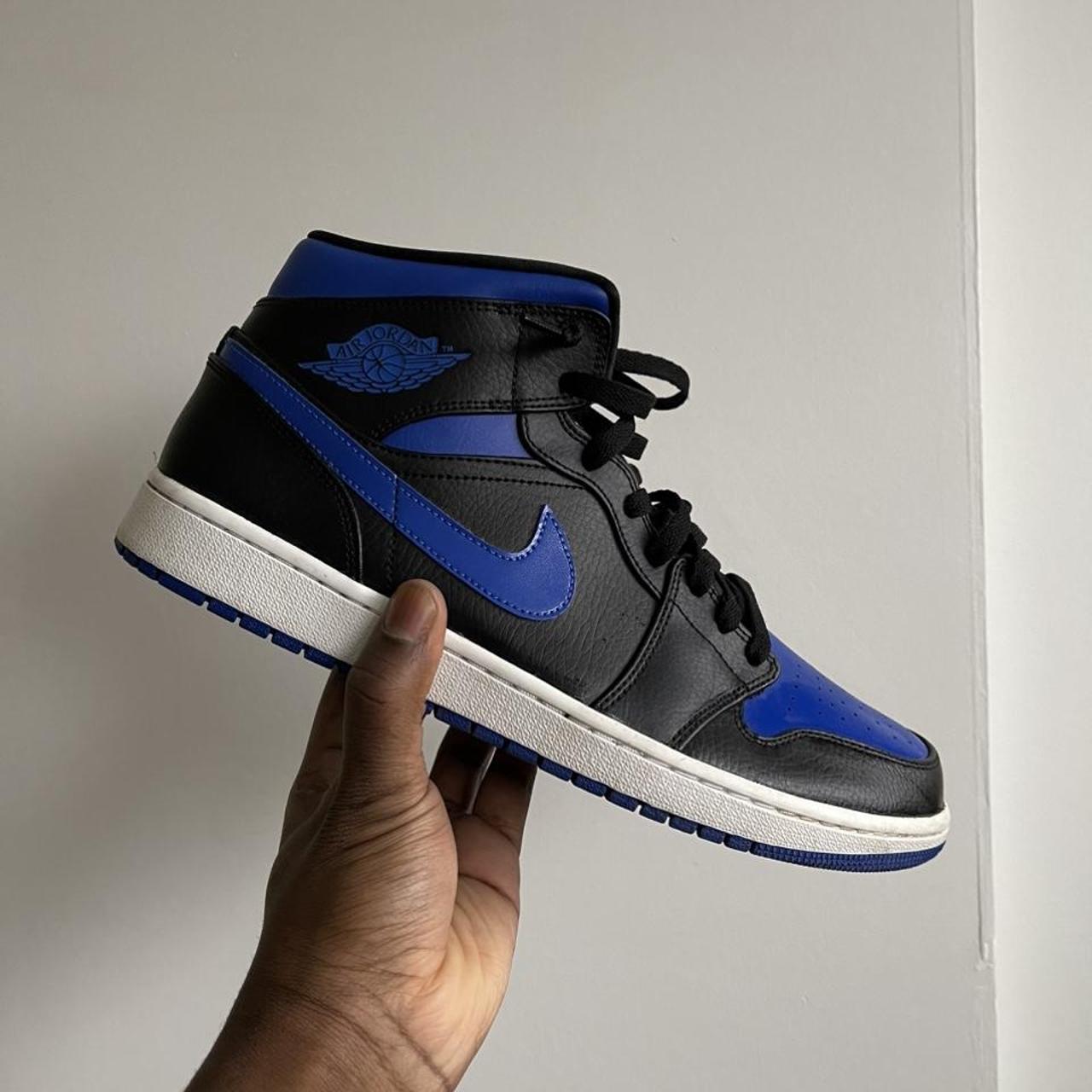 NIKE JORDAN 1 MIDS ROYAL BLUE GREAT CONDITION SIZE... - Depop