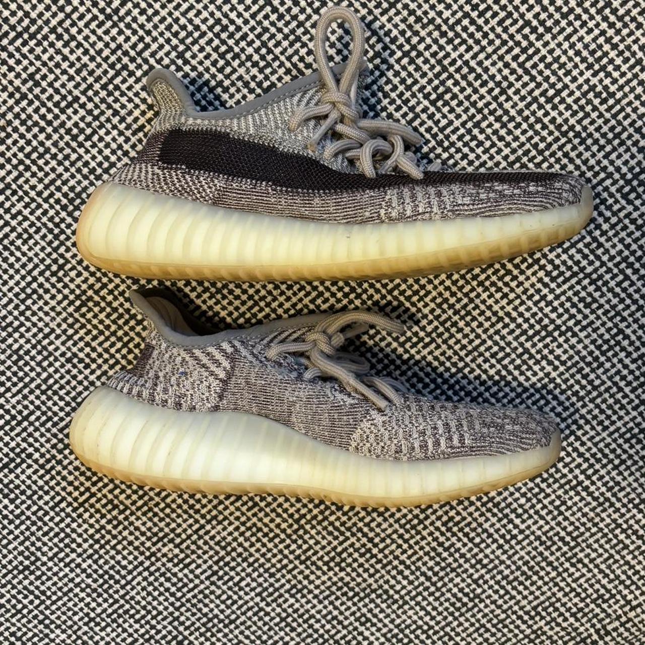 yeezy size 4 in women's