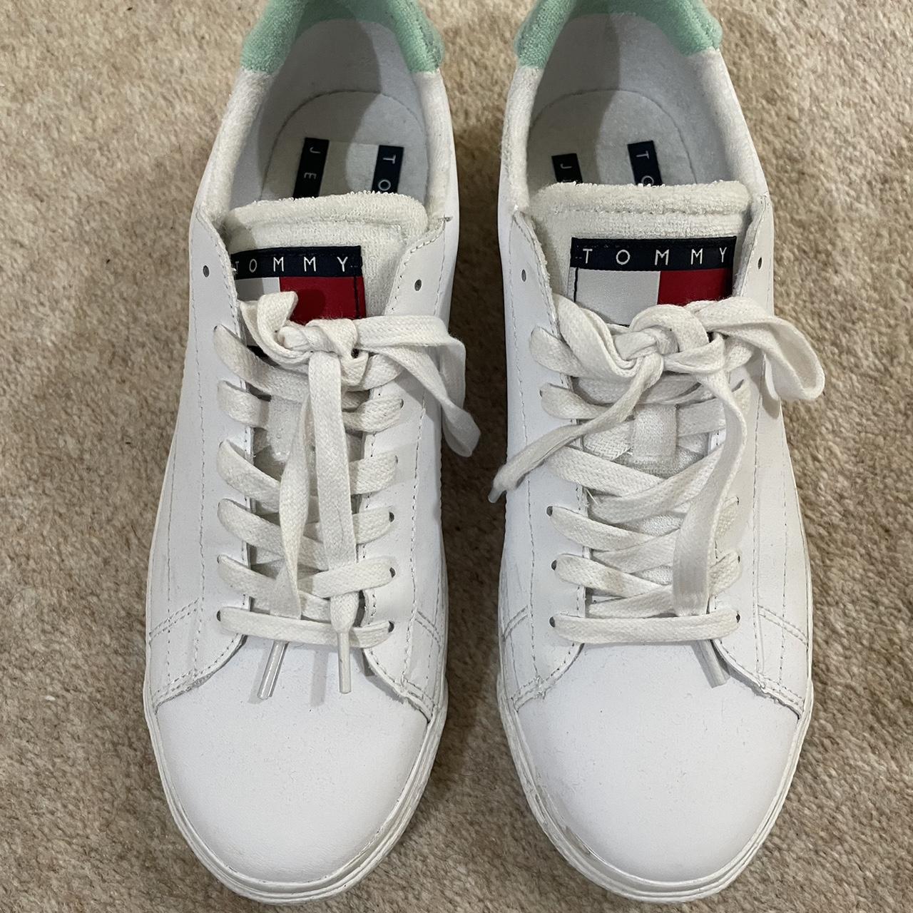 tommy hilfiger tennis shoes
