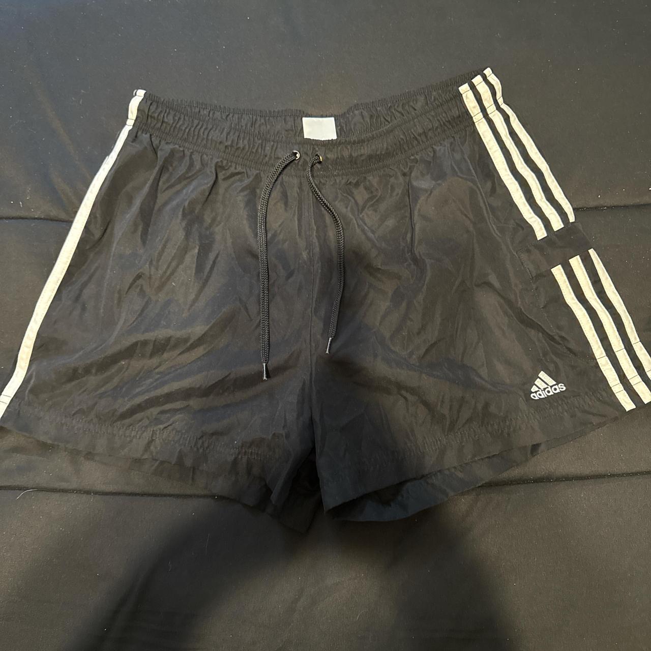 item listed by eeloys