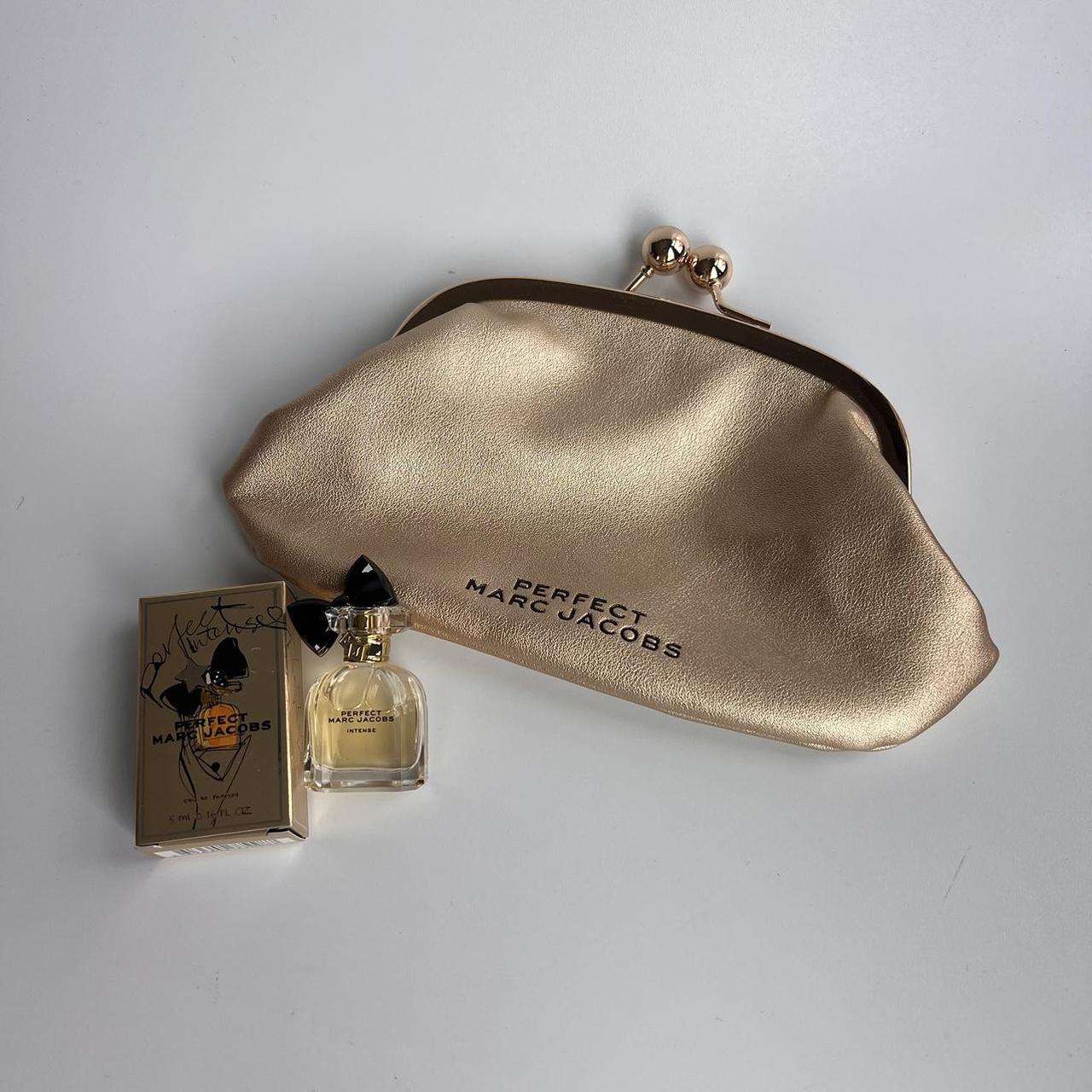 Marc Jacobs DAISY Fresh Floral Perfume Purse Carry Mini EDT 0.13 oz | eBay