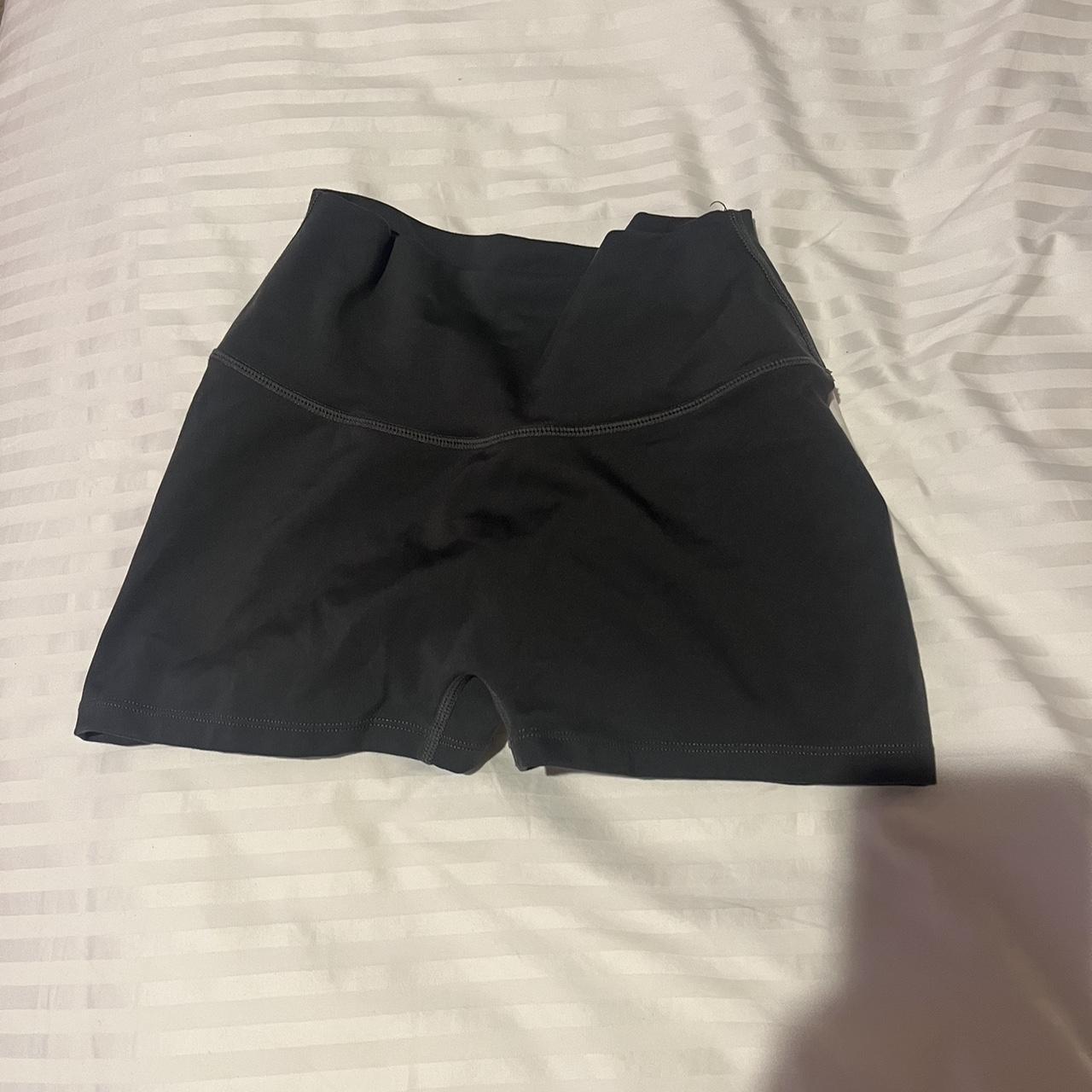 CSB Scrunch bum shorts - super flattering - barely worn - Depop