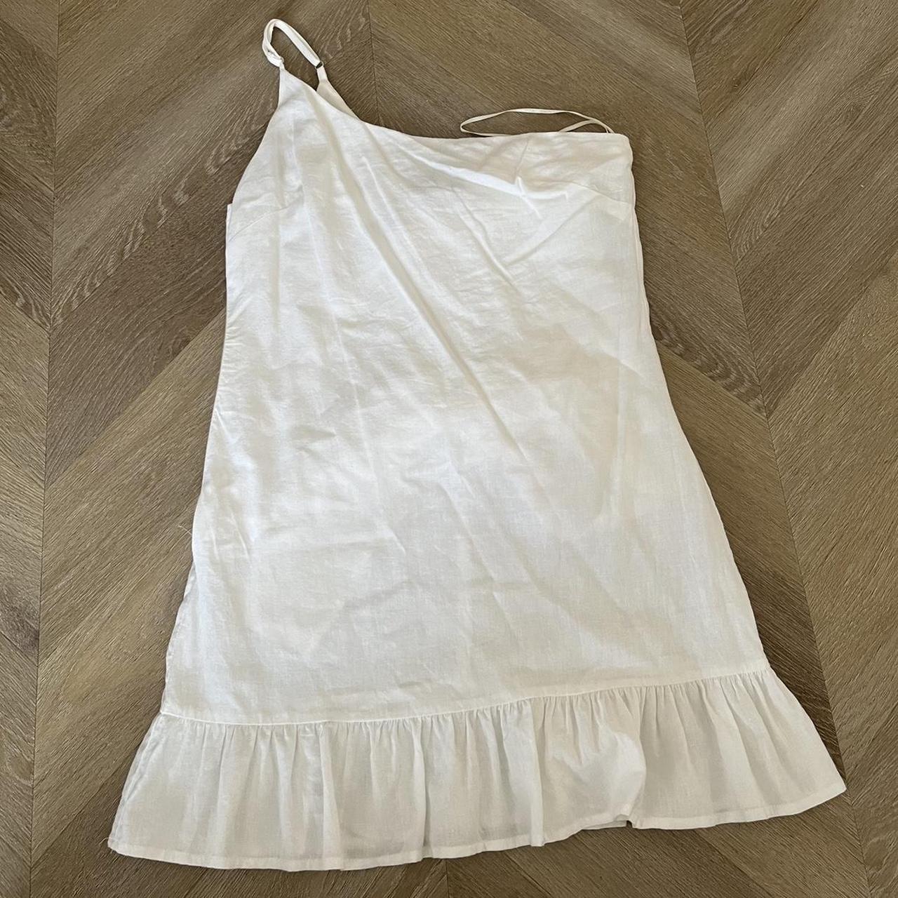 Most GOREGOUS white one shoulder linen dress by... - Depop