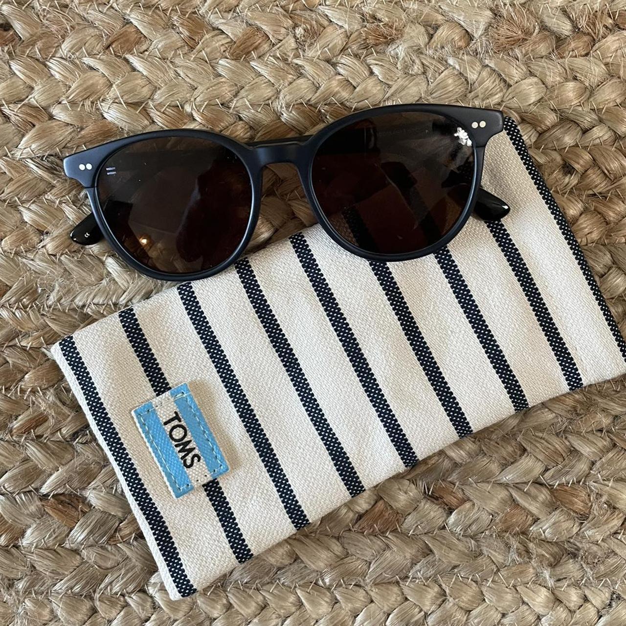 TOMS Women's Sunglasses Depop