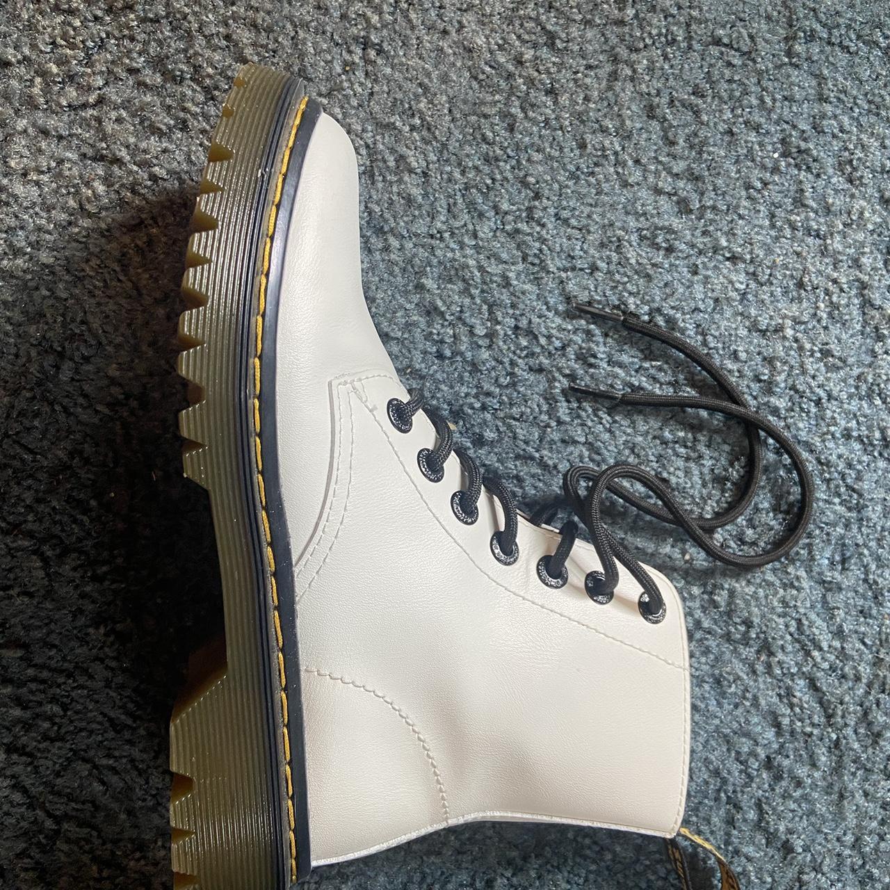 Martens 1460 Smooth white boots Doc