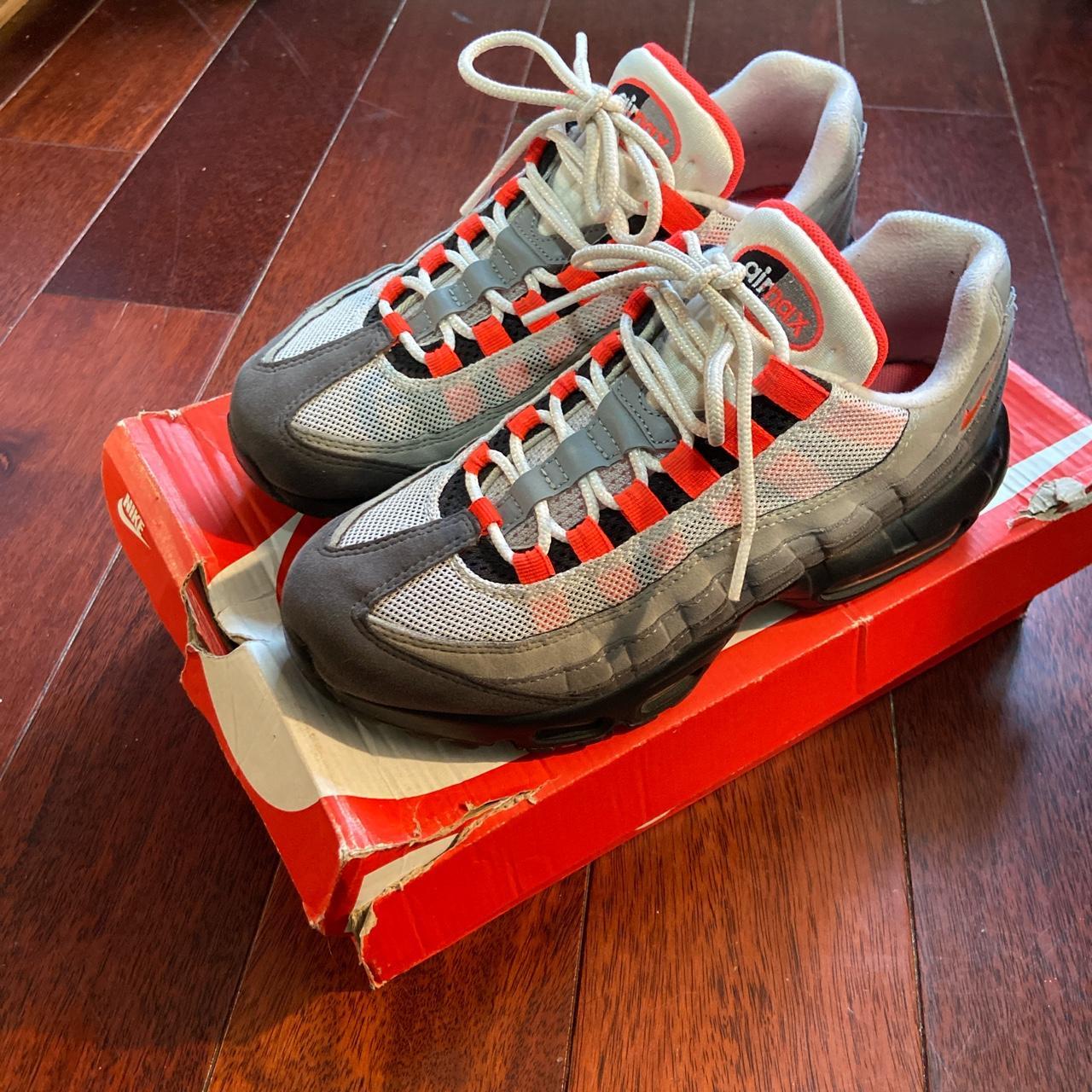 womens grey nike air max trainers