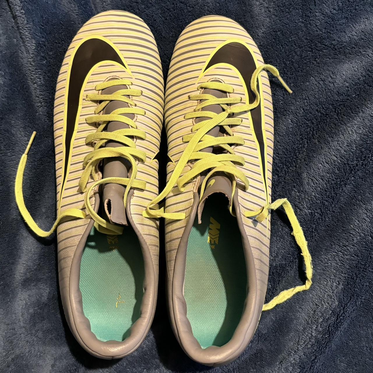 mens nike football boots size 7