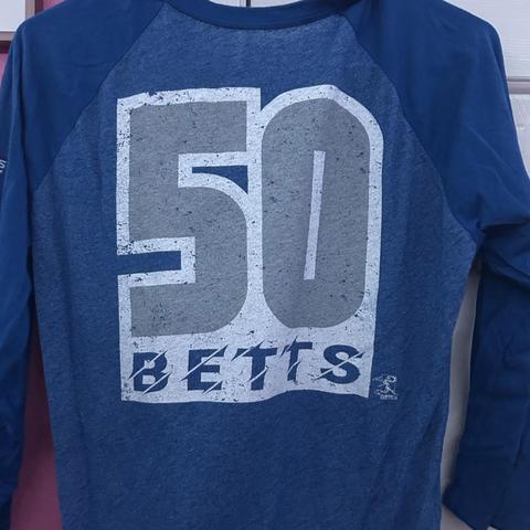 NWT Gildan Mookie Betts Shirt Los Angeles Dodgers - Depop